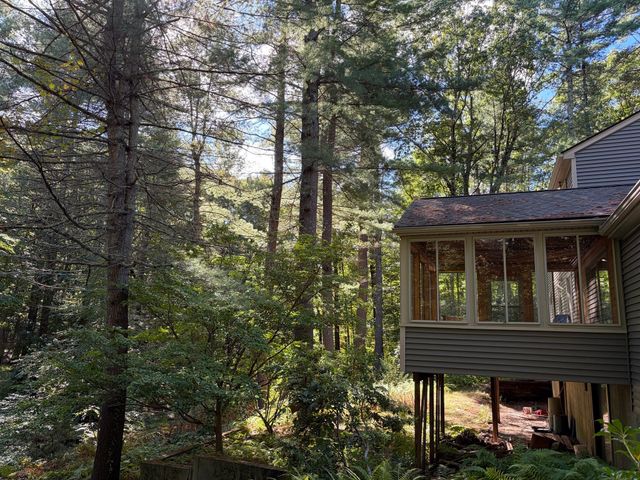 23 Forest St, Upton, MA 01568