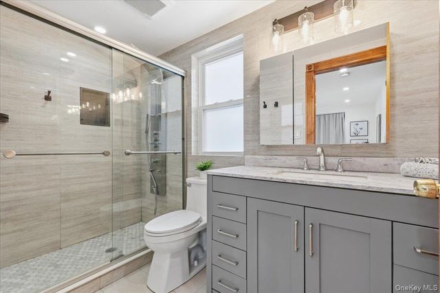 85 Briarcliff Road, Westbury, NY 11590