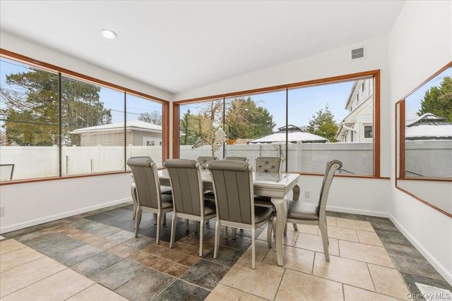 85 Briarcliff Road, Westbury, NY 11590