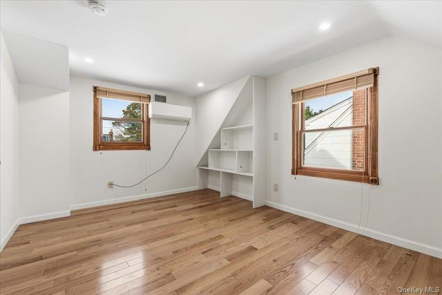 85 Briarcliff Road, Westbury, NY 11590