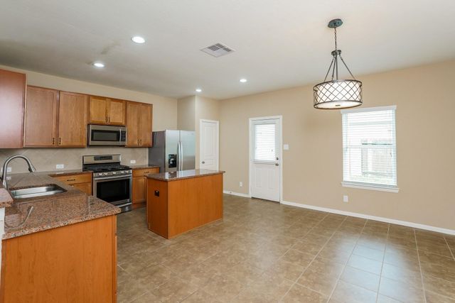 3 Garden Ridge Court, Manvel, TX 77578