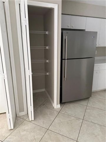 15415 Cedarwood LN 3, Naples, FL 34110