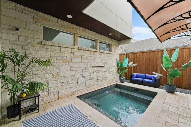 6715 Tyree Street, Dallas, TX 75209