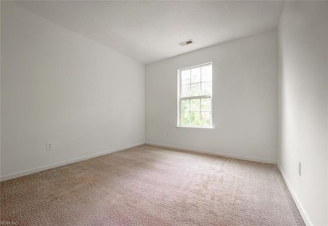 17 Ireland ST, Hampton, VA 23663
