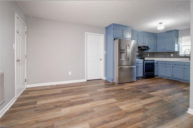 17 Ireland ST, Hampton, VA 23663