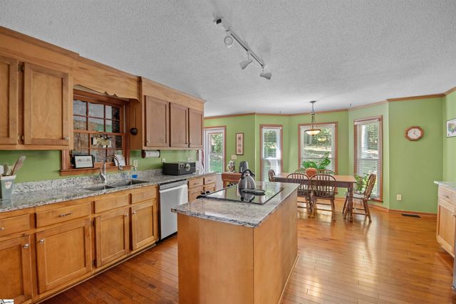 67 Washington Drive, Piedmont, SC 29673