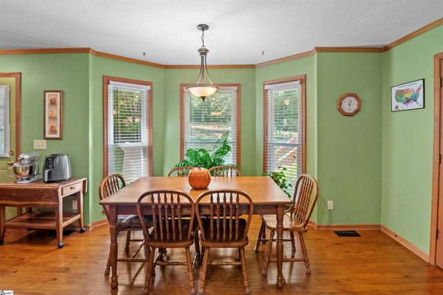 67 Washington Drive, Piedmont, SC 29673