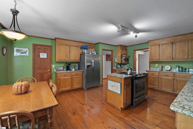 67 Washington Drive, Piedmont, SC 29673