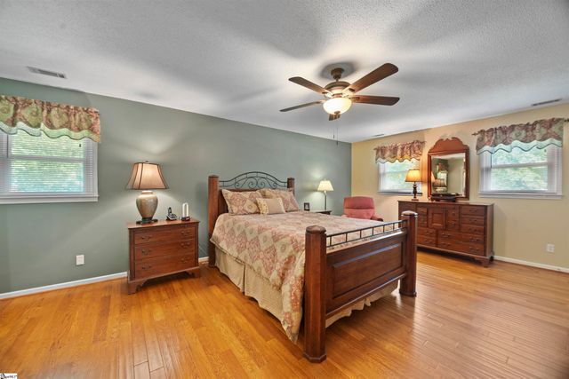 67 Washington Drive, Piedmont, SC 29673
