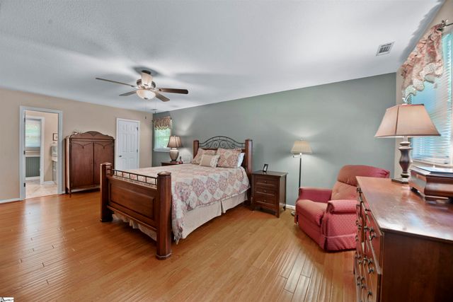 67 Washington Drive, Piedmont, SC 29673