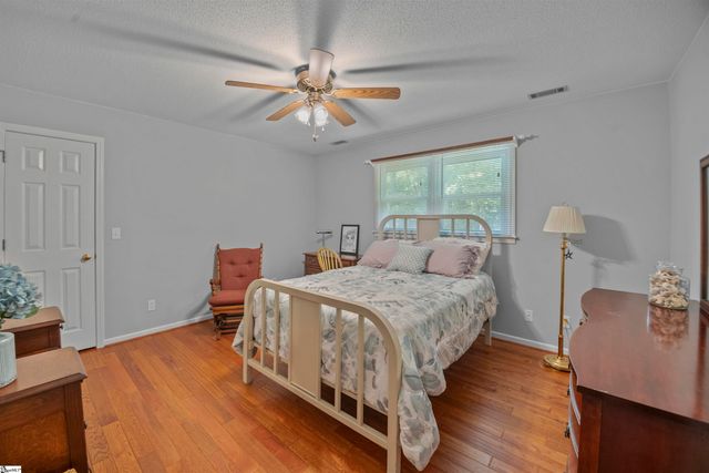 67 Washington Drive, Piedmont, SC 29673