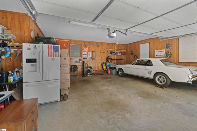 67 Washington Drive, Piedmont, SC 29673