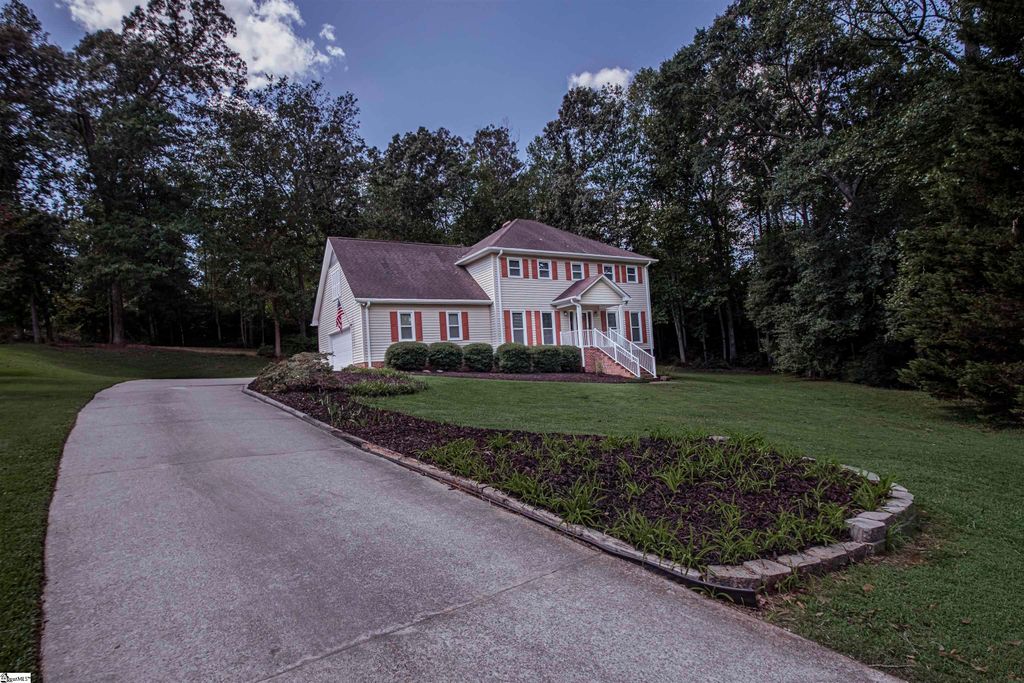 67 Washington Drive, Piedmont, SC 29673