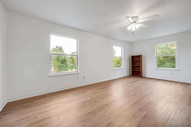 107 Patricia RD, Georgetown, TX 78628