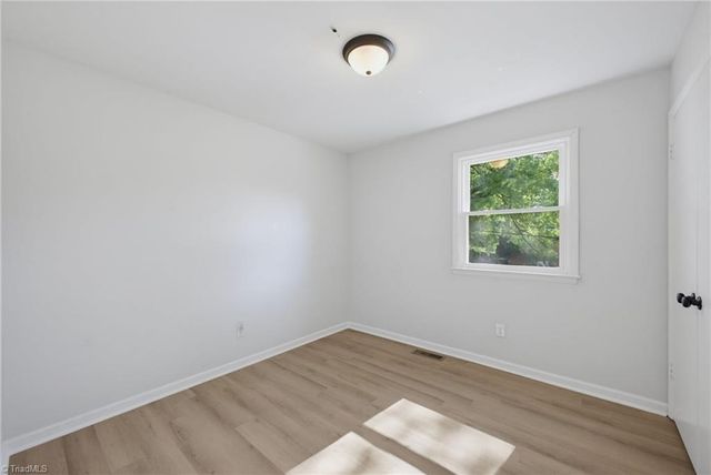 1320 Underwood Avenue, Winston-salem, NC 27105