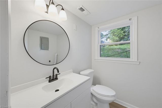 1320 Underwood Avenue, Winston-salem, NC 27105