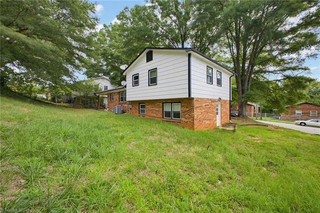 1320 Underwood Avenue, Winston-salem, NC 27105