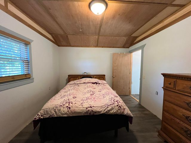 5210 County Road 5490, Willow Springs, MO 65793