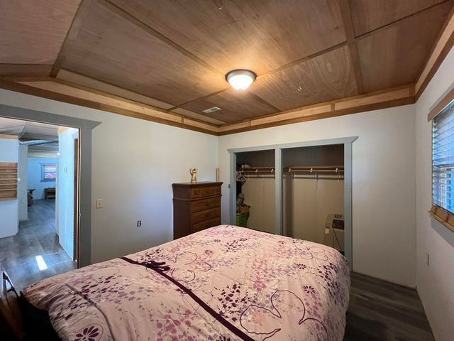 5210 County Road 5490, Willow Springs, MO 65793