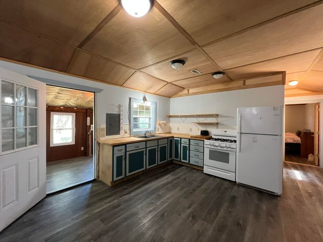 5210 County Road 5490, Willow Springs, MO 65793