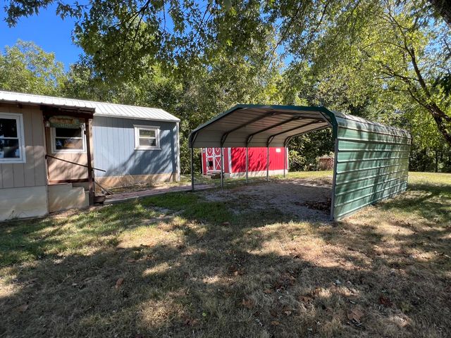 5210 County Road 5490, Willow Springs, MO 65793