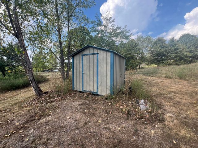 5210 County Road 5490, Willow Springs, MO 65793