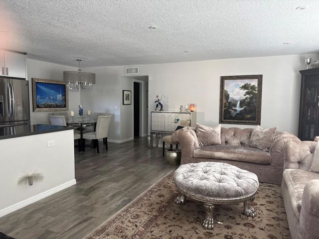 5409 LAKEFRONT Boulevard D, Delray Beach, FL 33484