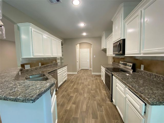 42 Trail Lake, Trinity, TX 75862