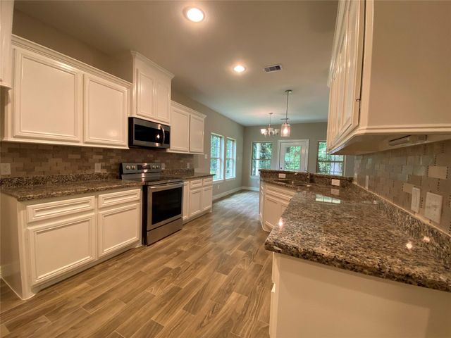 42 Trail Lake, Trinity, TX 75862