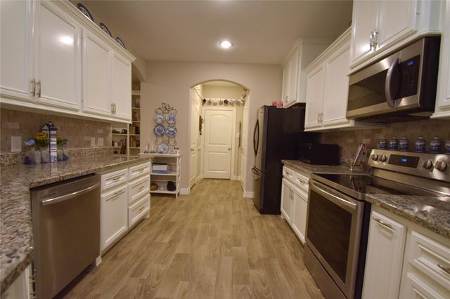 42 Trail Lake, Trinity, TX 75862