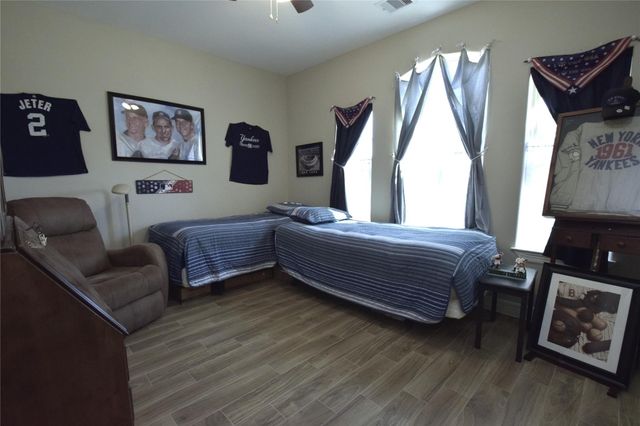 42 Trail Lake, Trinity, TX 75862