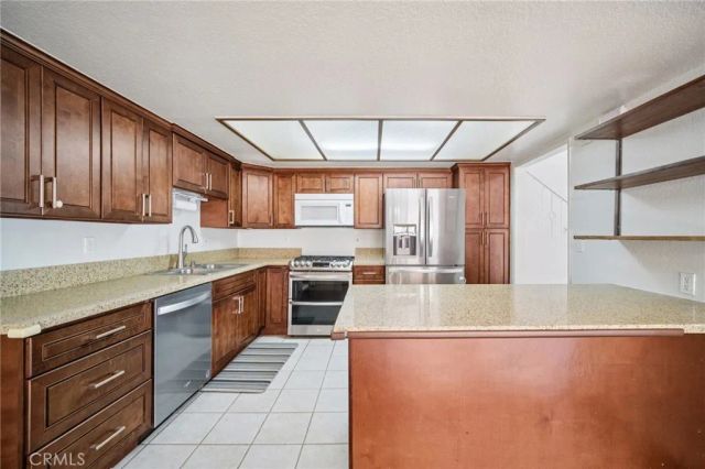 22810 Rio Chico, Valencia, CA 91354