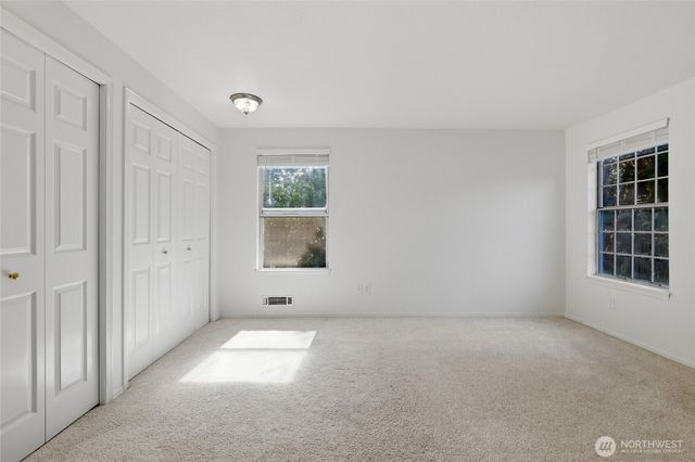 31074 9th Avenue S, Federal Way, WA 98003