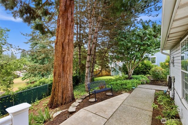 31074 9th Avenue S, Federal Way, WA 98003