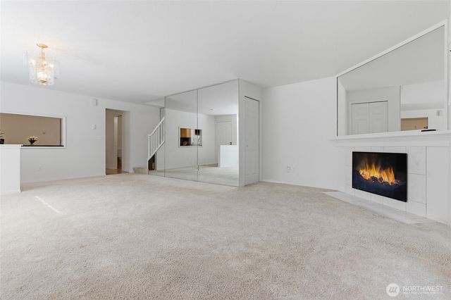 31074 9th Avenue S, Federal Way, WA 98003