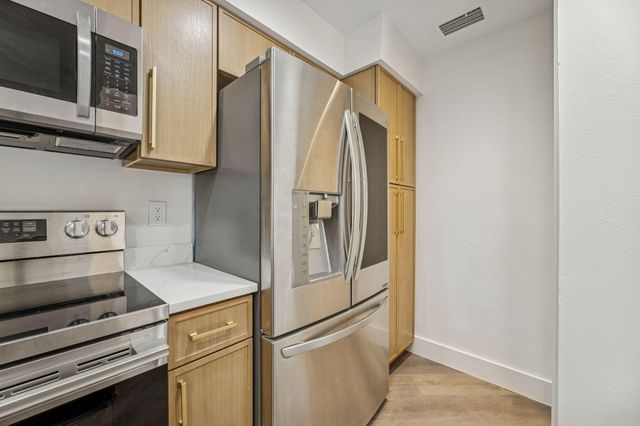 5325 Bent Tree Forest Drive 2225, Dallas, TX 75248