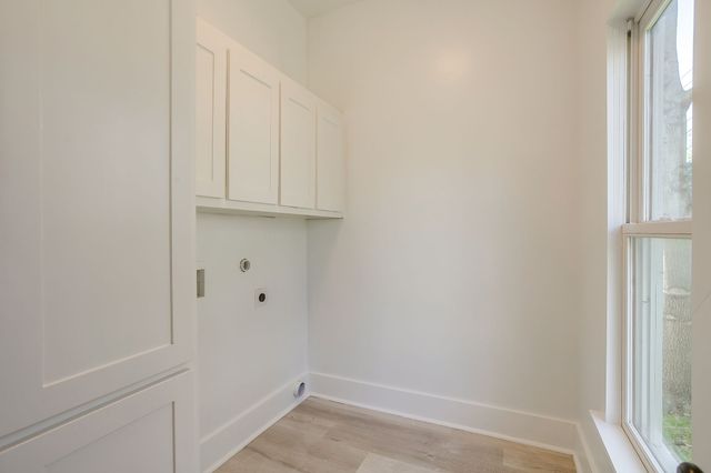 1014 W Arlington Avenue, Fort Worth, TX 76110