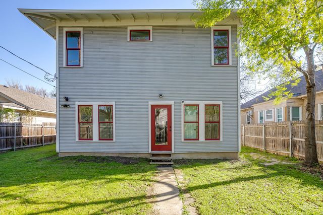 1014 W Arlington Avenue, Fort Worth, TX 76110