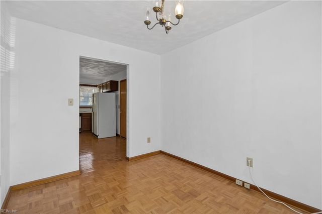 215 Woodbury Forrest DR, Hampton, VA 23666