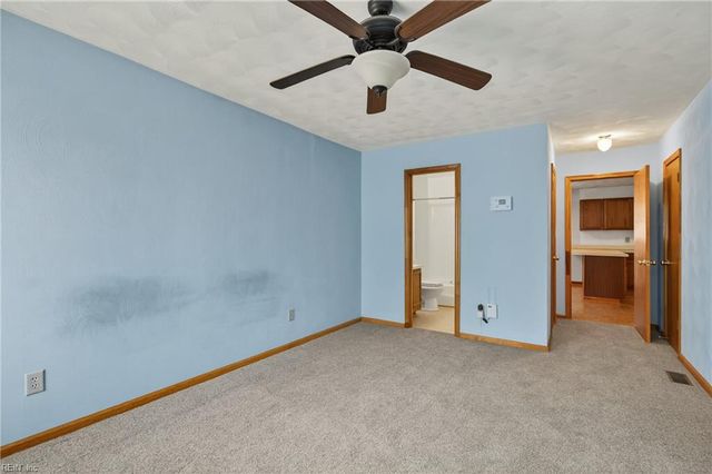 215 Woodbury Forrest DR, Hampton, VA 23666