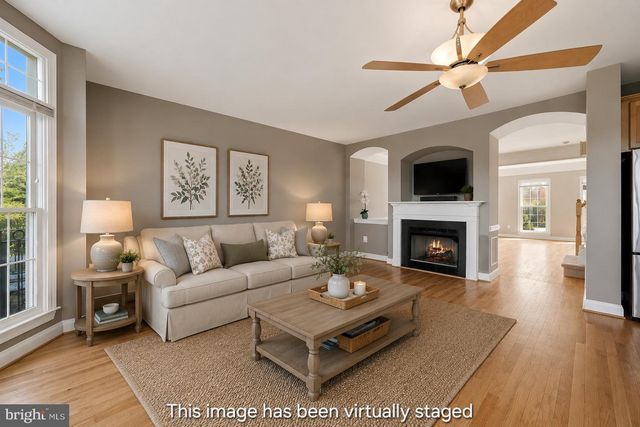 43757 BENT CREEK TER, Leesburg, VA 20176