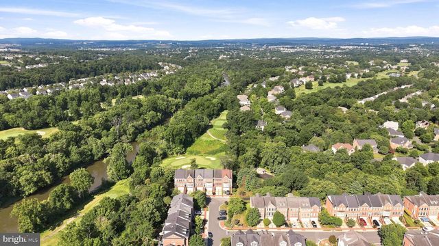 43757 BENT CREEK TER, Leesburg, VA 20176