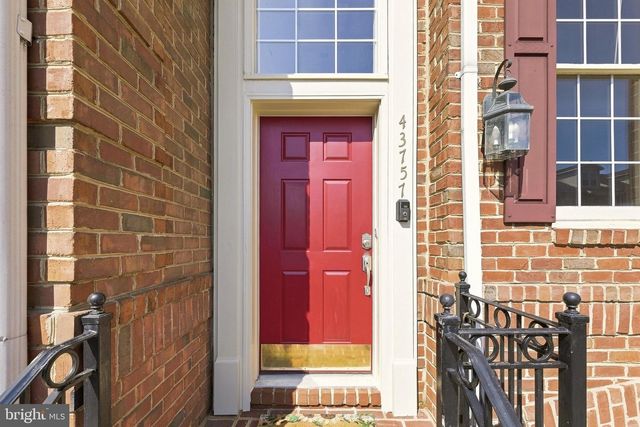 43757 BENT CREEK TER, Leesburg, VA 20176