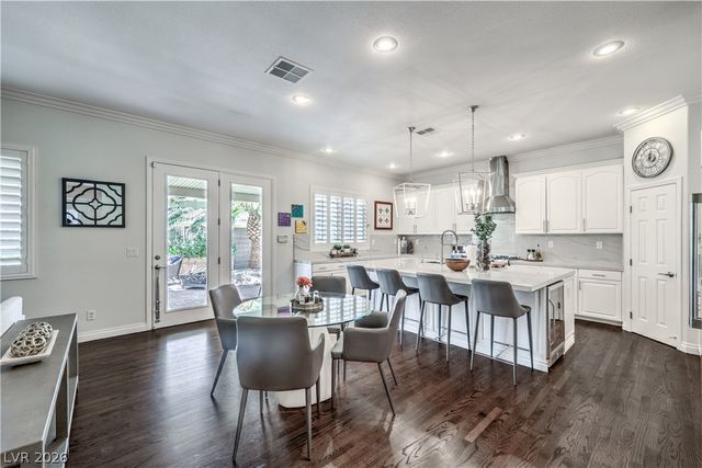 7166 Frontier Hills Avenue, Las Vegas, NV 89113