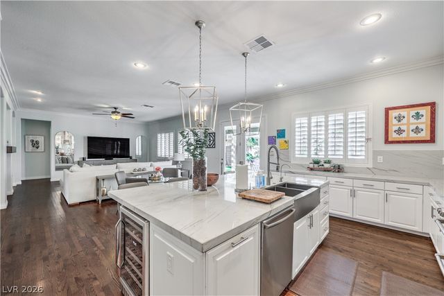 7166 Frontier Hills Avenue, Las Vegas, NV 89113
