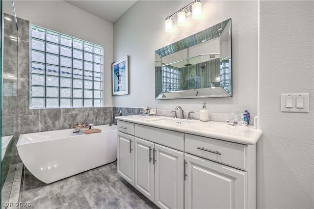 7166 Frontier Hills Avenue, Las Vegas, NV 89113