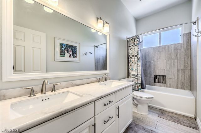 7166 Frontier Hills Avenue, Las Vegas, NV 89113