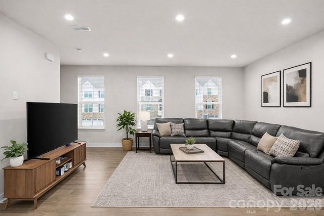 9921 Oaklawn Boulevard NW, Huntersville, NC 28078