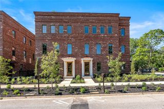 300 NW 5th Street, Bentonville, AR 72712