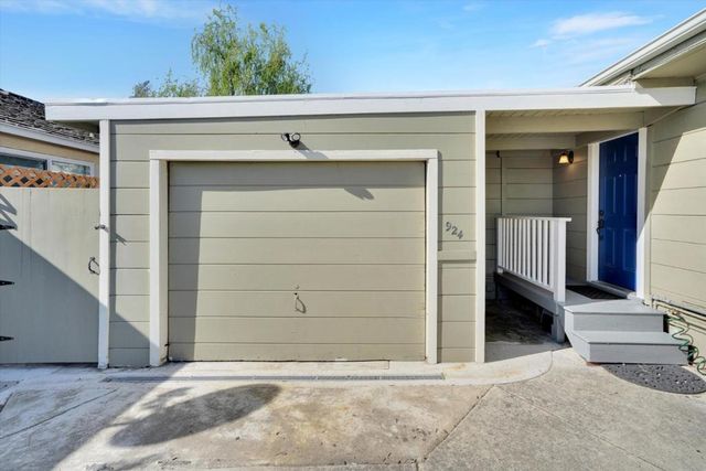 922 Valota Road, Redwood City, CA 94061